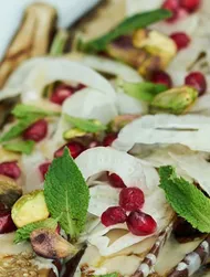 Grillede auberginer med soja-tahin-dressing