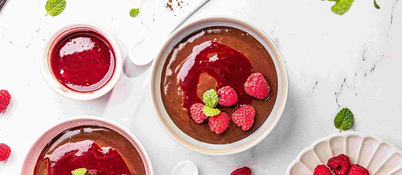 Risbudding med chokolade og hindbærsauce
