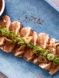 Mini laksetartar-steaks med ponzu