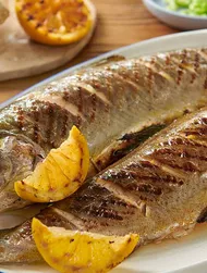 Helstegt ørred i citrus Ponzu