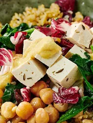 Sund bowl med bulgur, kikærter og vegansk feta